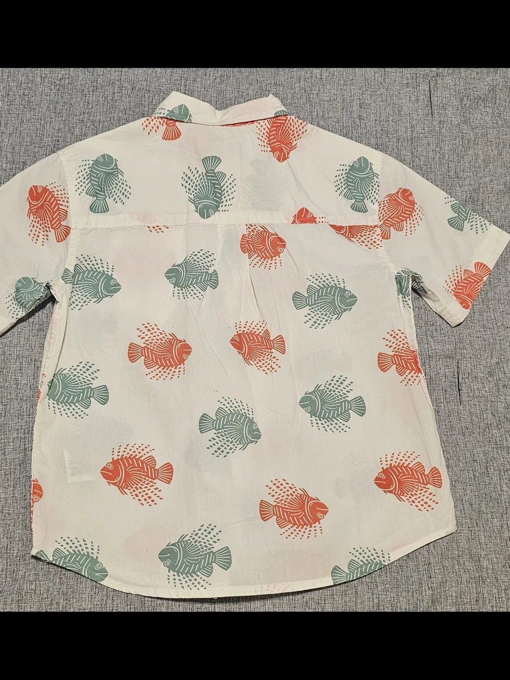 Old Navy Cream Short-Sleeve Button-Up with Coral & Teal Fish Print